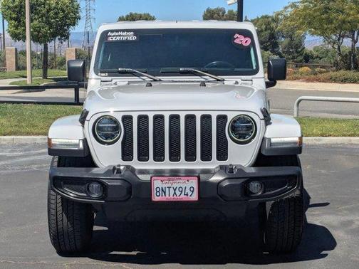 2020 Jeep Wrangler Unlimited Sahara Altitude