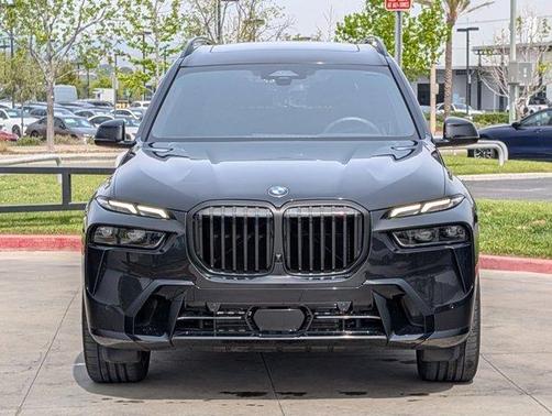 Black Sapphire Metallic 2023 BMW X7 xDrive40i