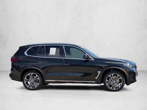 Black Sapphire Metallic 2026 BMW X5 sDrive40i