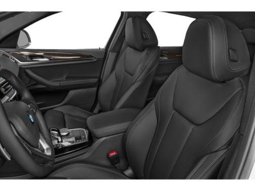 2025 BMW X4 xDrive30i