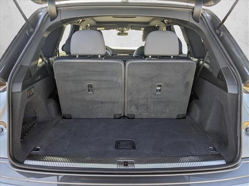 2021 Audi Q7 45 Premium
