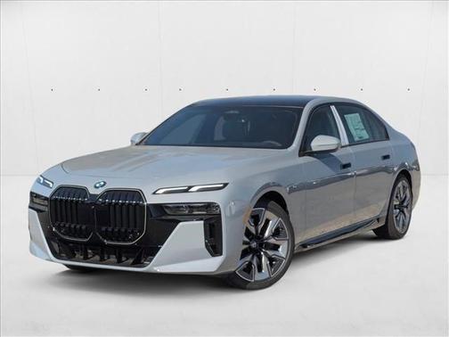 2025 BMW 740 i