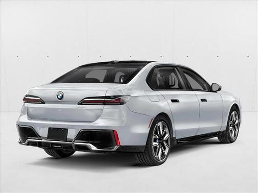 2025 BMW 740 i