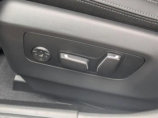 2025 BMW 530 i xDrive