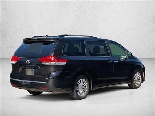 Black 2013 Toyota Sienna XLE