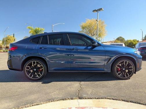 2023 BMW X4 M40i