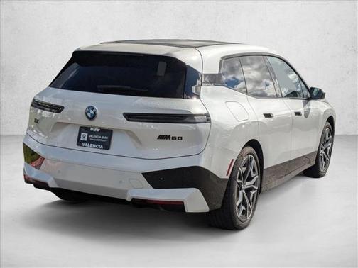 Mineral White Metallic 2024 BMW iX M60