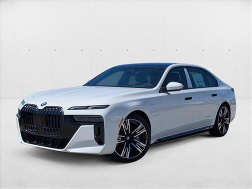 2025 BMW 750e xDrive