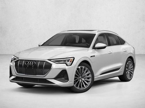 Mythos Black Metallic 2022 Audi e-tron Premium