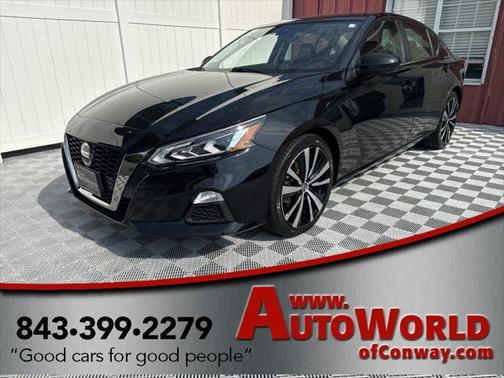 2022 Nissan Altima SR FWD