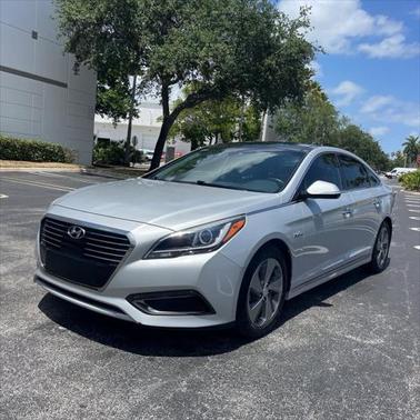 2016 Hyundai SONATA Hybrid Limited