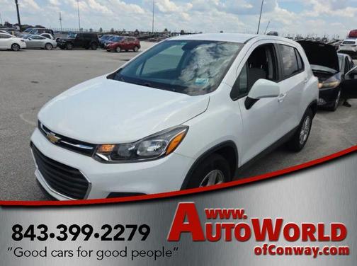 Summit White 2019 Chevrolet Trax LS
