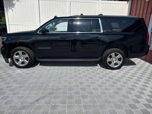 2019 Chevrolet Suburban LT
