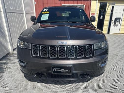 2021 Jeep Grand Cherokee Laredo