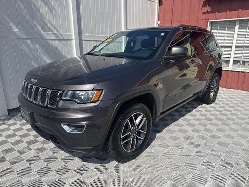 2021 Jeep Grand Cherokee Laredo
