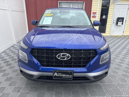 2022 Hyundai VENUE SE