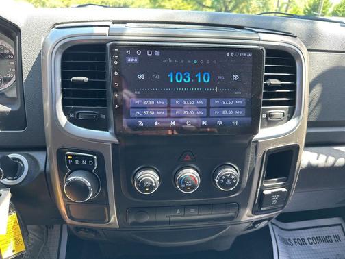 Bright Silver Metallic Clearcoat 2014 RAM 1500 Big Horn