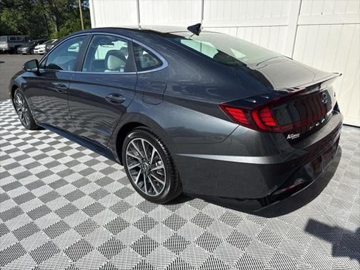 2023 Hyundai SONATA Limited