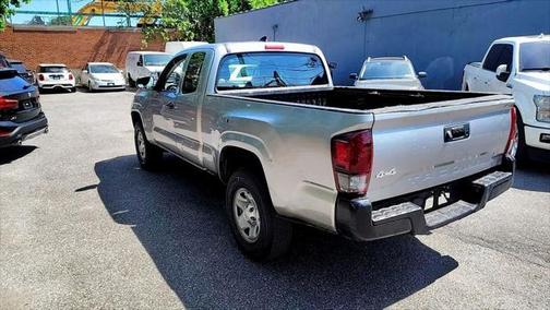 2018 Toyota Tacoma SR