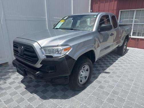 2018 Toyota Tacoma SR