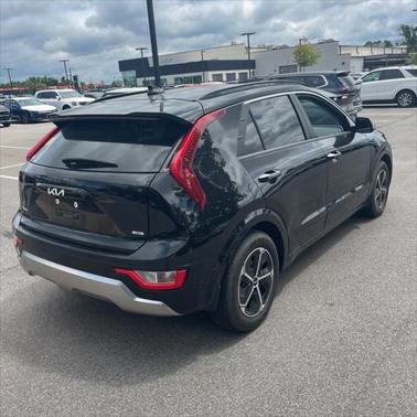2023 Kia Niro SX