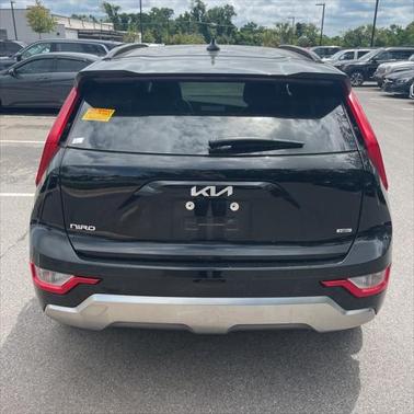 2023 Kia Niro SX