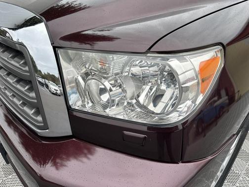 2016 Toyota Sequoia SR5