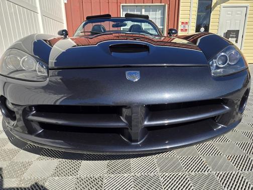 2006 Dodge Viper SRT10