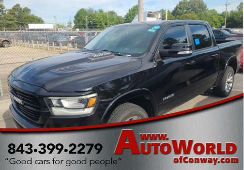 Diamond Black Crystal Pearlcoat 2020 RAM 1500 Laramie