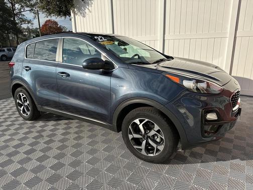 2022 Kia Sportage LX