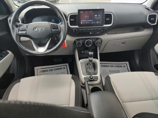 2023 Hyundai VENUE SEL