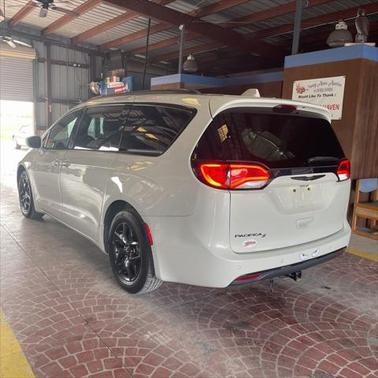 2020 Chrysler Pacifica Touring-L Plus