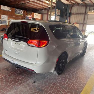 2020 Chrysler Pacifica Touring-L Plus
