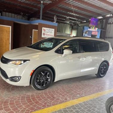 2020 Chrysler Pacifica Touring-L Plus