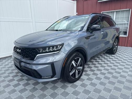 2022 Kia Sorento S