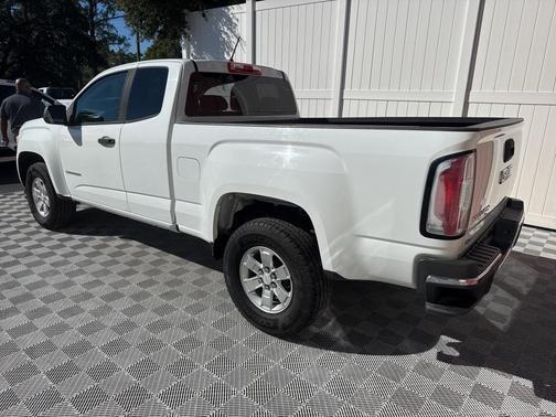 2017 GMC Canyon Base