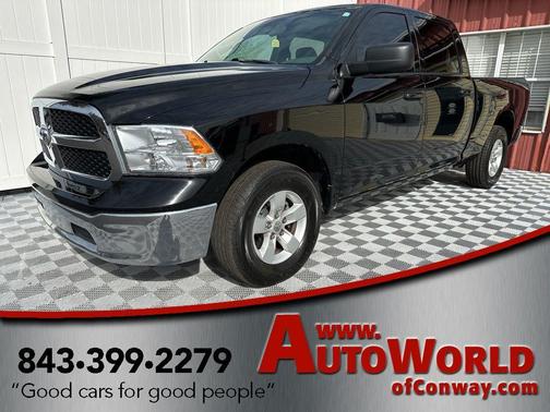 2019 RAM 1500 SLT