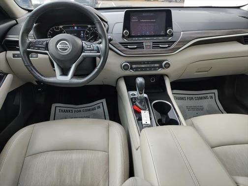 2022 Nissan Altima 2.5 SL