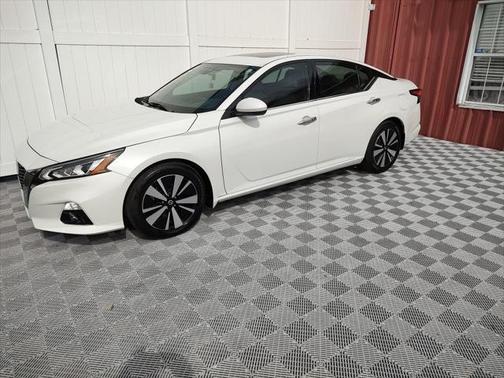 2022 Nissan Altima 2.5 SL
