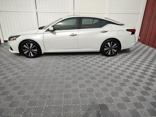 2022 Nissan Altima 2.5 SL