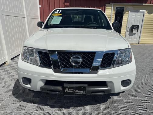 2021 Nissan Frontier SV