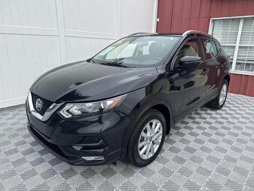 2022 Nissan Rogue Sport SV
