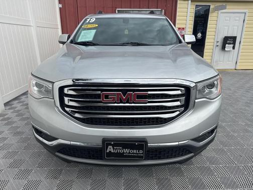 2019 GMC Acadia SLE-2