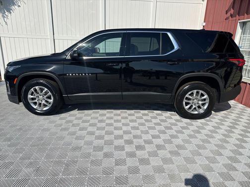 2022 Chevrolet Traverse LS