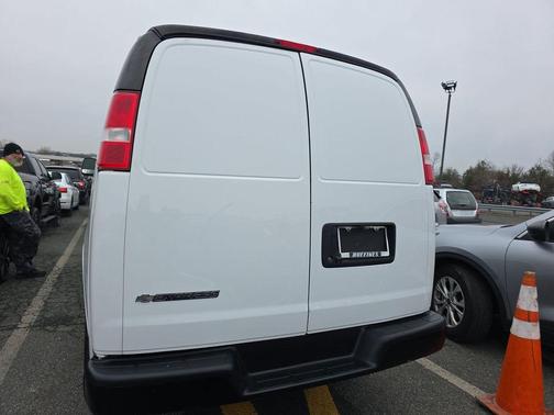 2021 Chevrolet Express 2500 RWD 2500 Regular Wheelbase WT