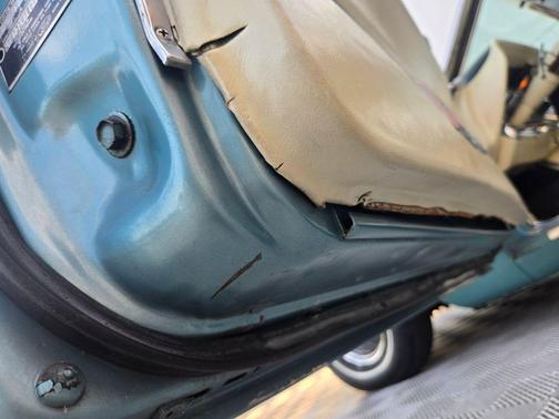 1964 Ford Thunderbird Base