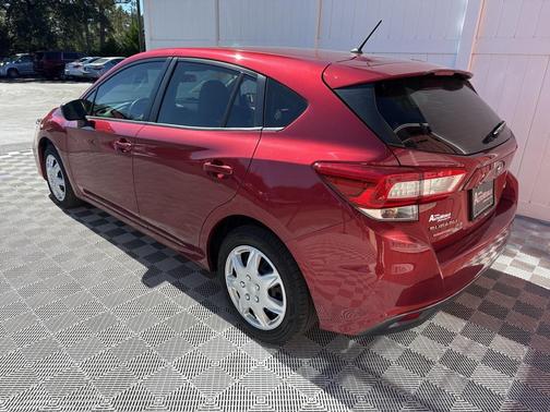 2019 Subaru Impreza 2.0i
