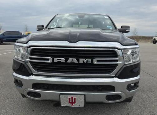 Diamond Black Crystal Pearlcoat 2021 RAM 1500 Big Horn/Lone Star