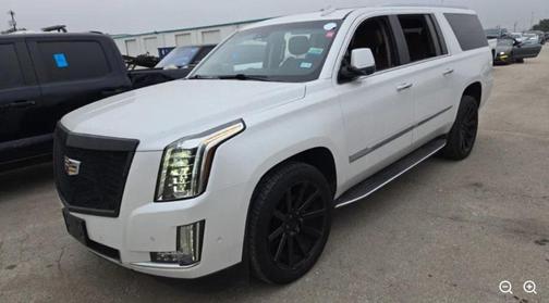 2018 Cadillac Escalade ESV Luxury