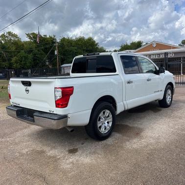 2019 Nissan Titan SV